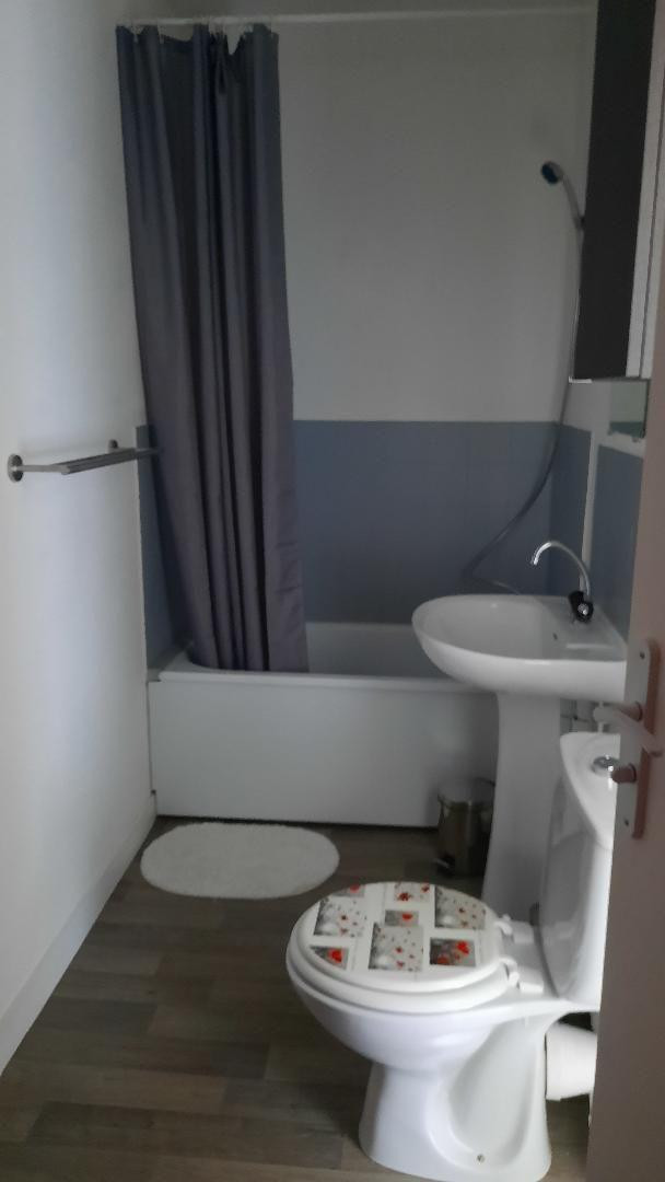 
                                                Location
                                                 STUDIO MEUBLE PROCHE FAC/LYCEE HONORE D'URFE