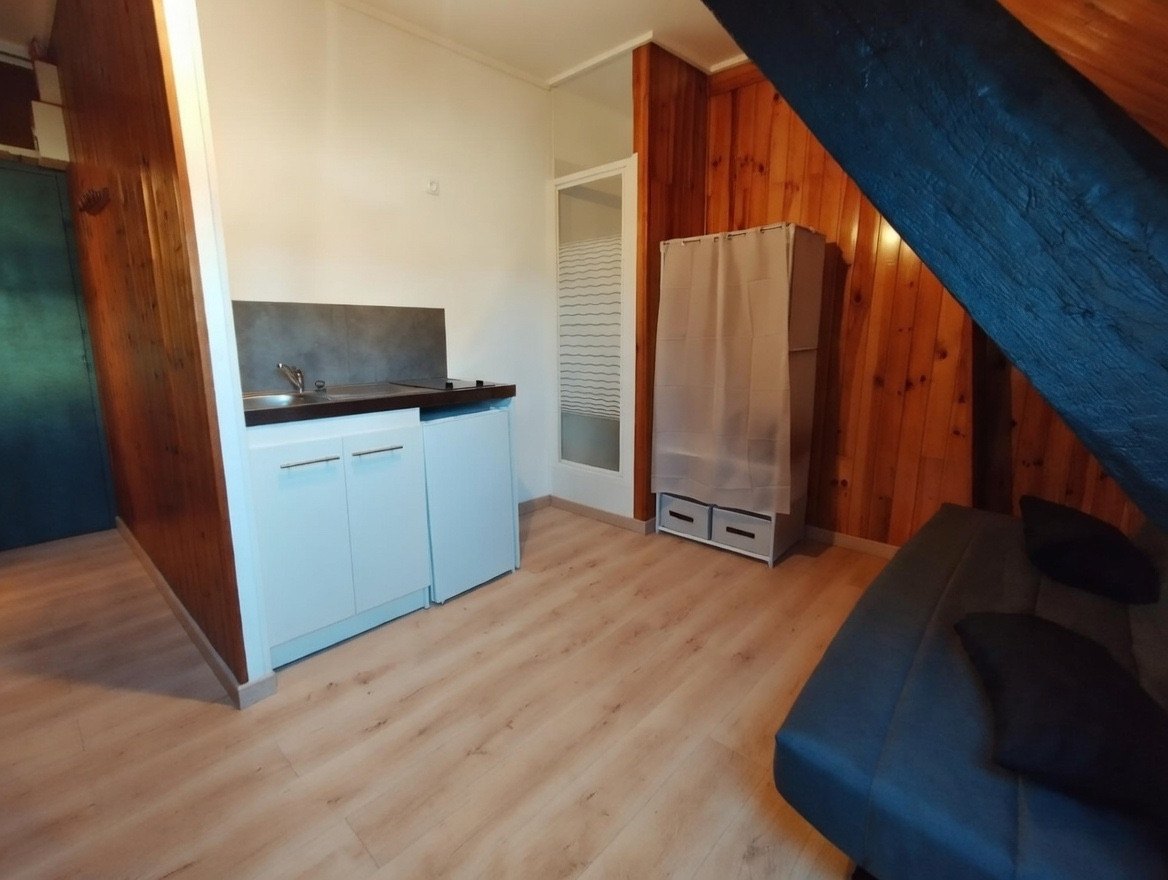 
                                                Location
                                                 Studio meublé proche parc la Hotoie