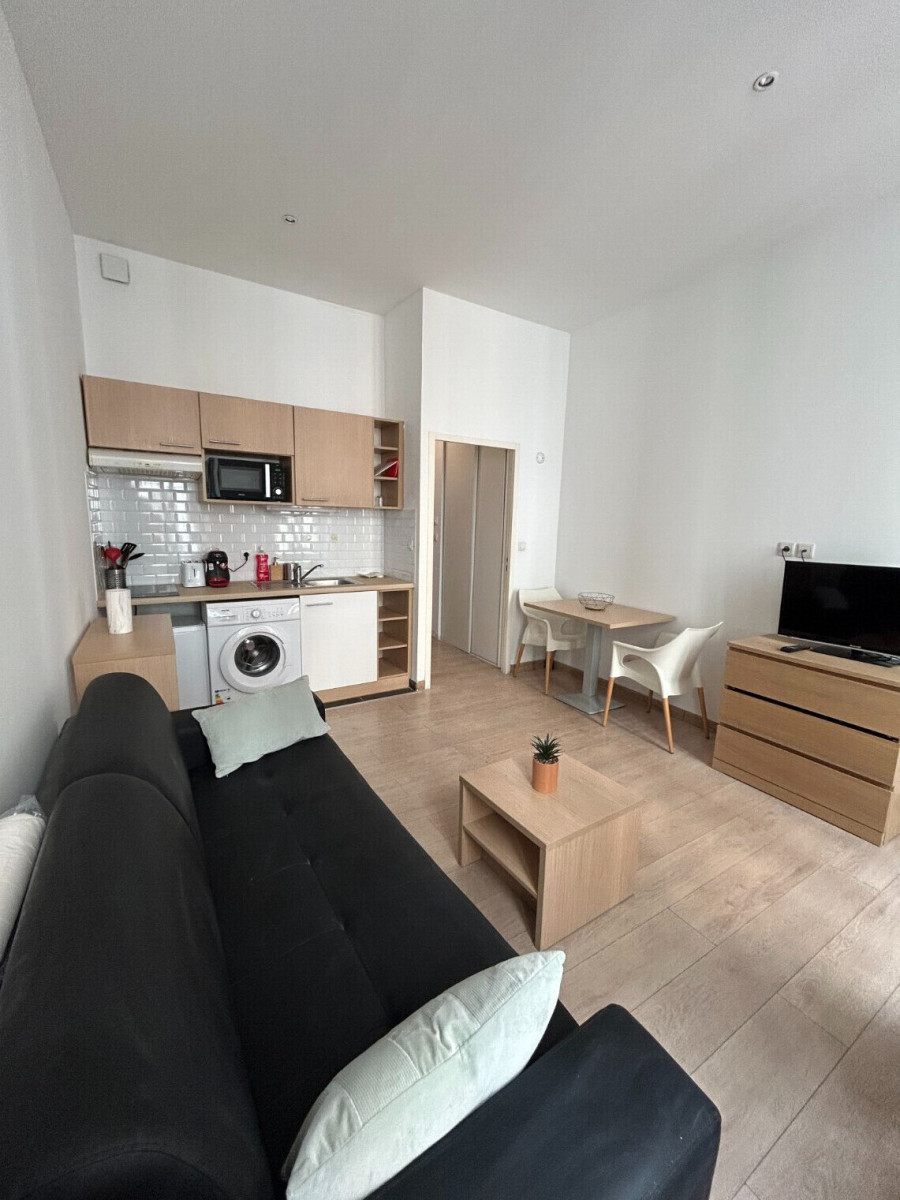 
                                                Location
                                                 Studio meublé - Quartier Thiers