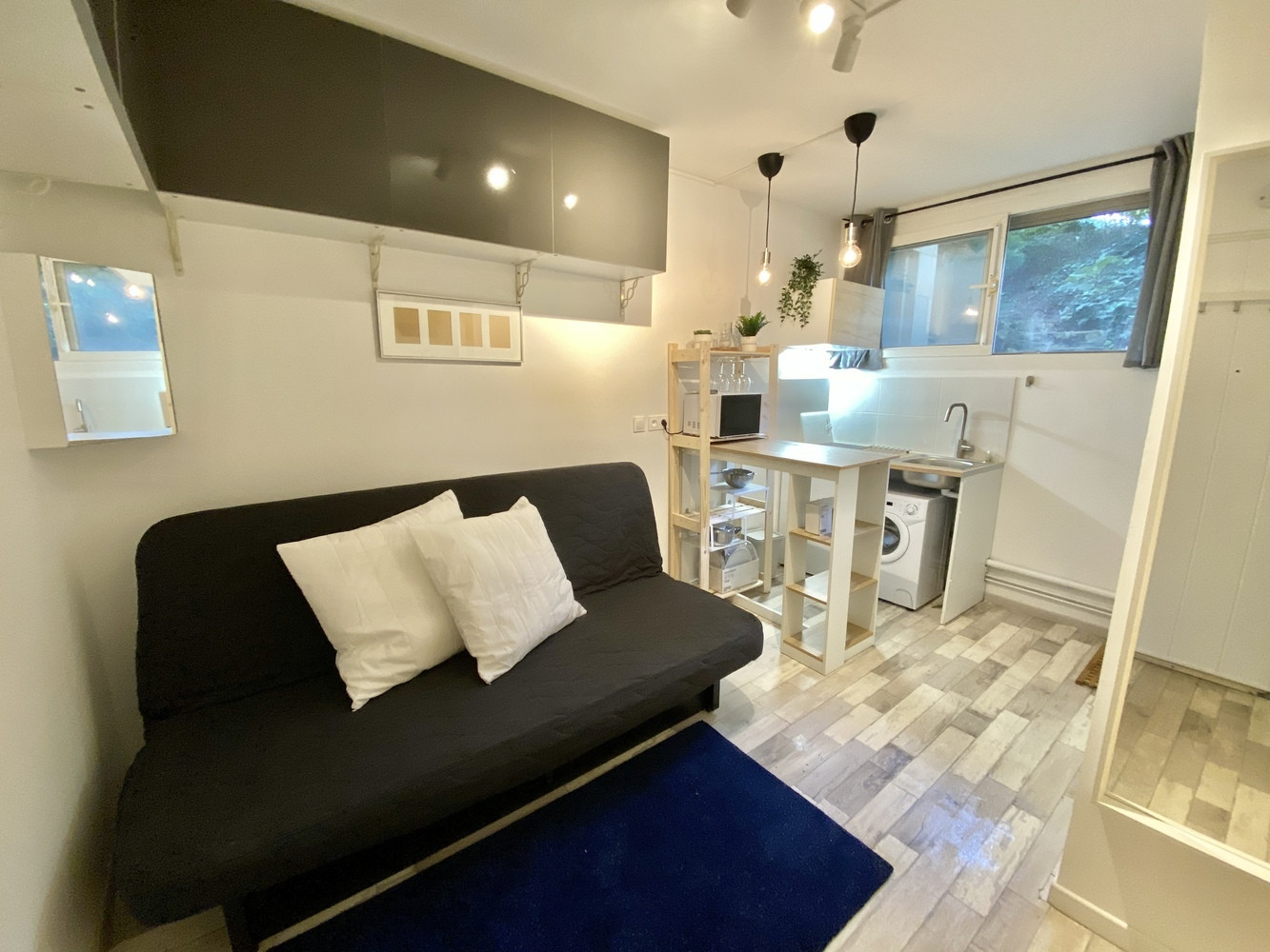 
                                                Location
                                                 Studio meublé, refait à neuf proche gare
