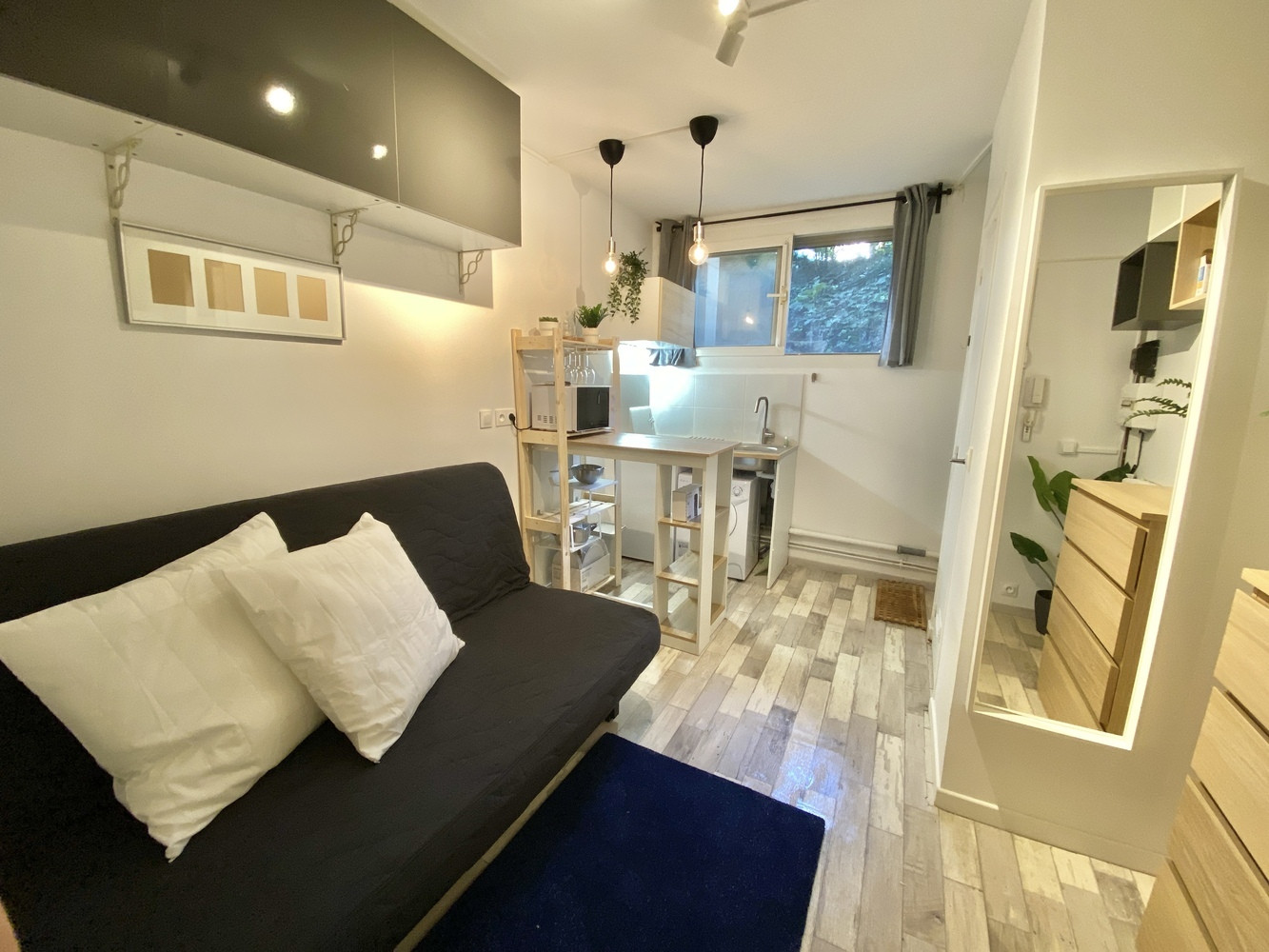 
                                                Location
                                                 Studio meublé, refait à neuf proche gare