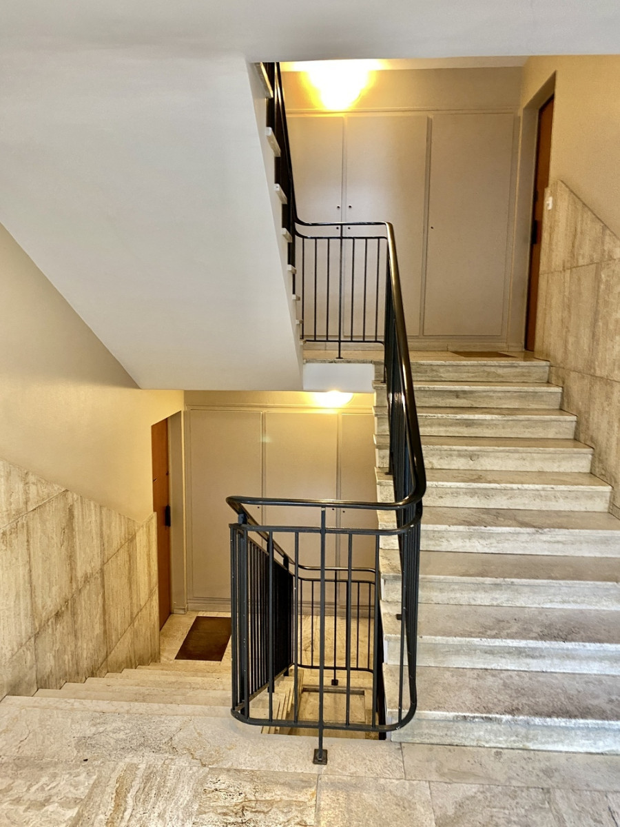 
                                                Location
                                                 Studio meublé, refait à neuf proche gare