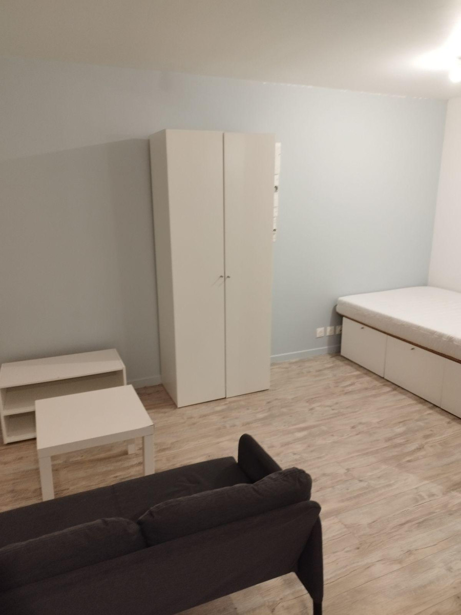 
                                                Location
                                                 Studio meublé rénové proche IUT et école infirmier