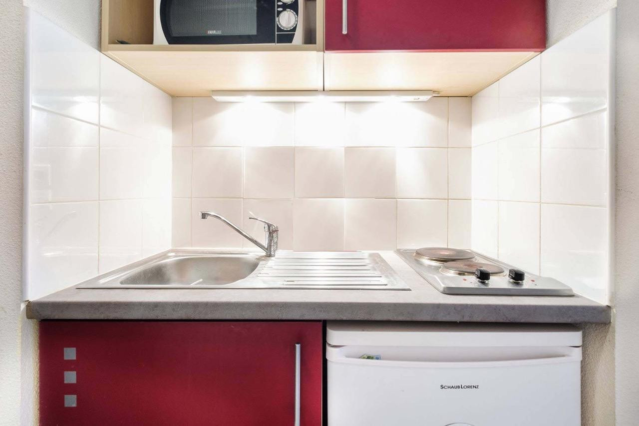 
                                                Location
                                                 Studio meublé - résidence étudiante