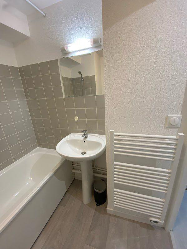 
                                                Location
                                                 Studio meublé Rouen centre, proche FAC de médecine