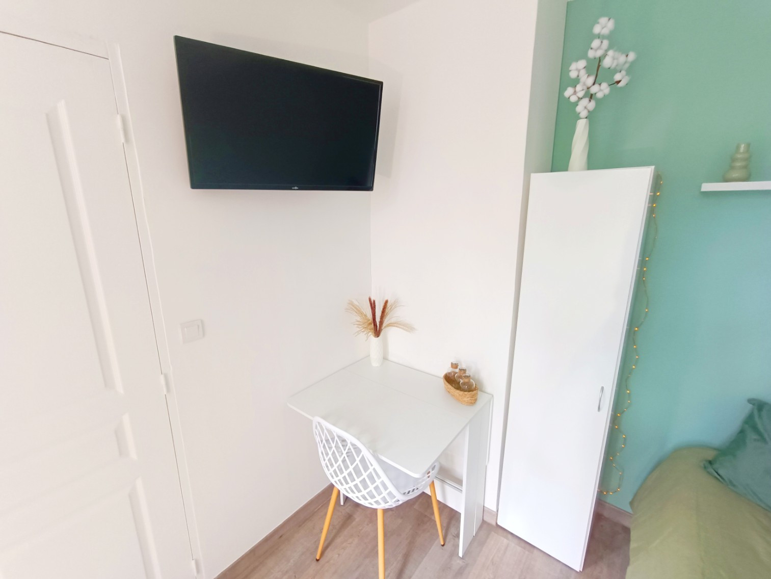 
                                                Location
                                                 Studio meublé – Tout à pied !