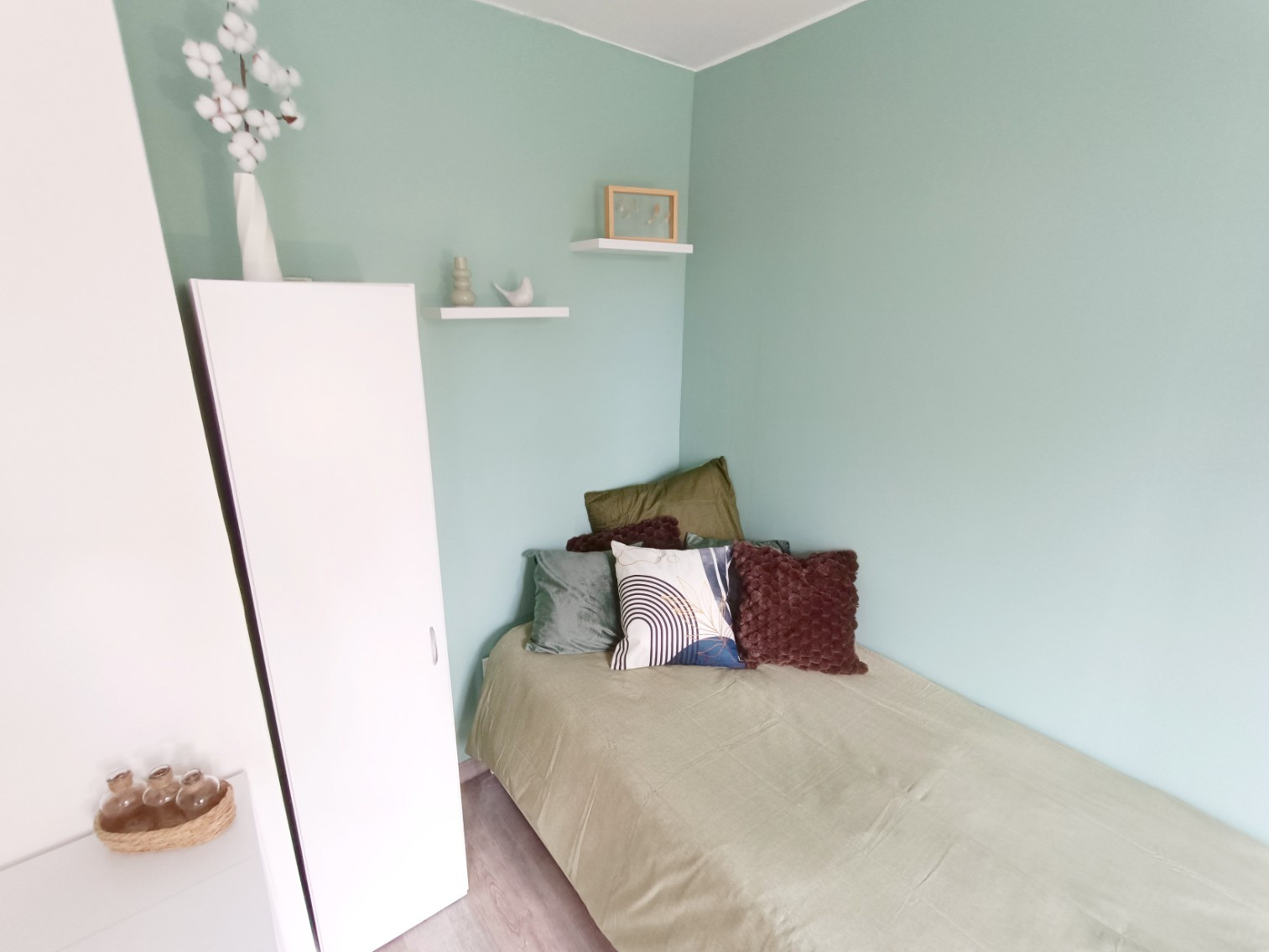 
                                                Location
                                                 Studio meublé – Tout à pied !