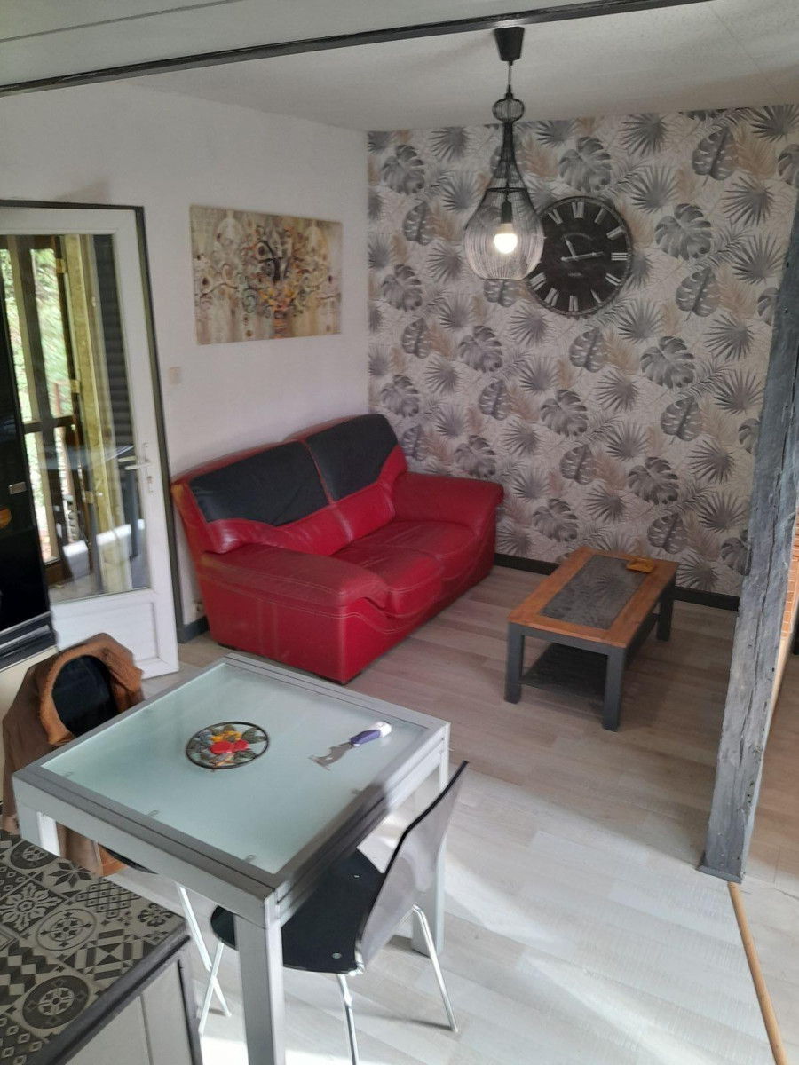 
                                                Location
                                                 Studio  meublé tout confort