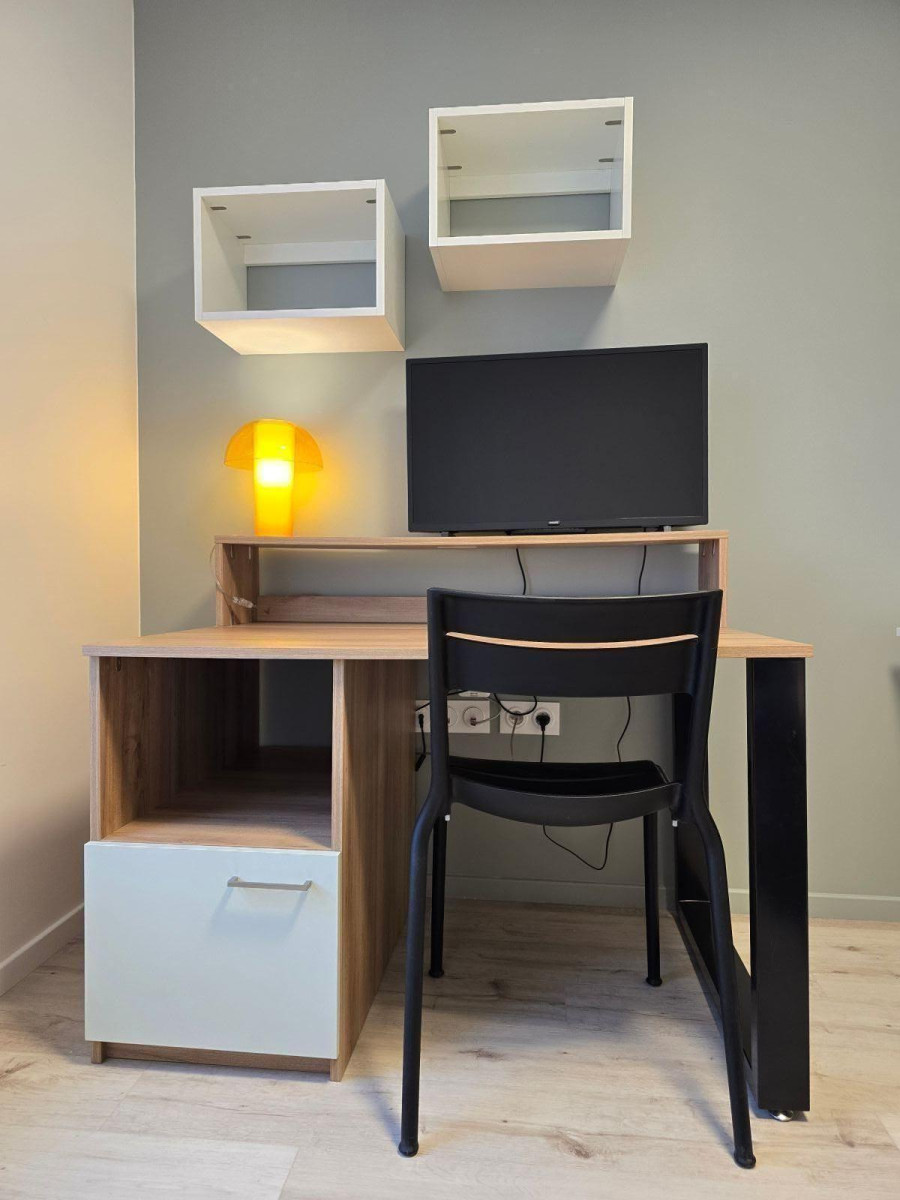 
                                                Location
                                                 Studio Meublé Tout Inclus - Parfait Étudiant