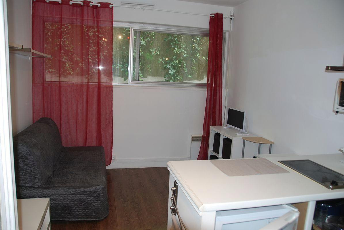 
                                                Location
                                                 Studio Meublé Ville d’Avray