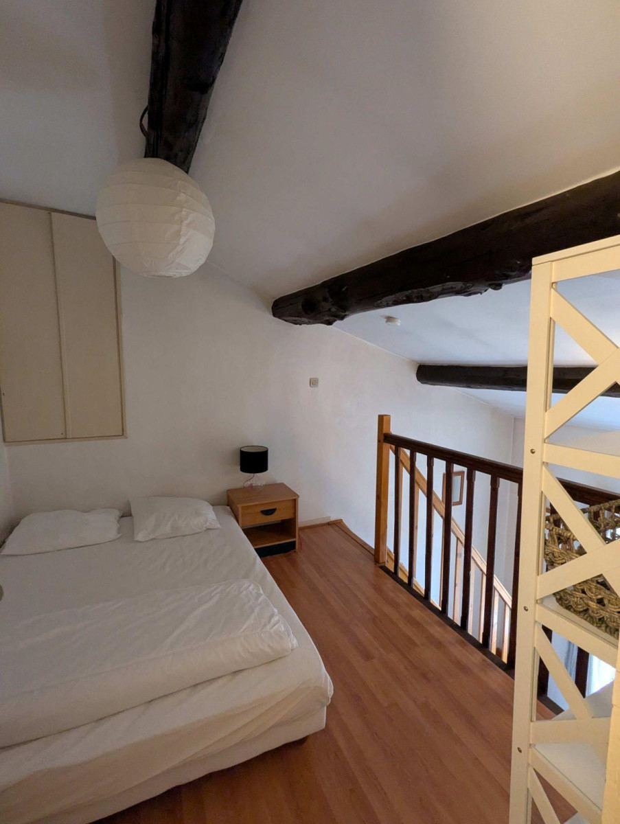 
                                                Location
                                                 Studio+mezz meublé, Tram T3, Lyon3 Montchat