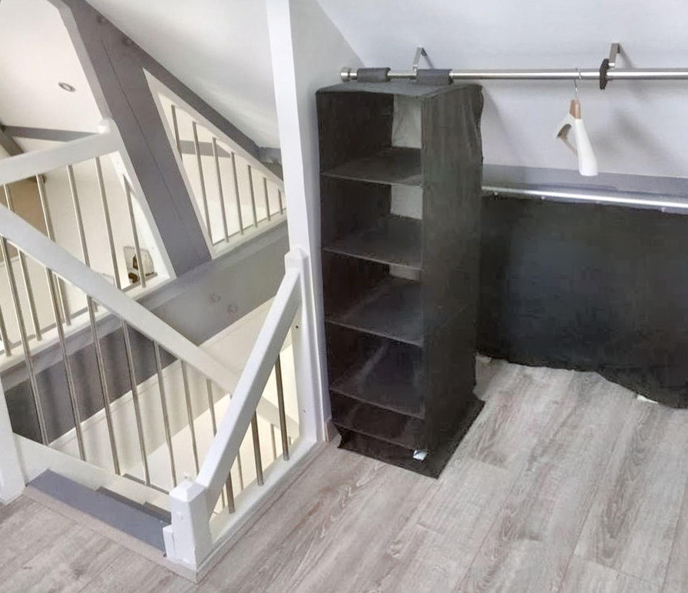 
                                                Location
                                                 Studio mezzanine, tout neuf et équipé