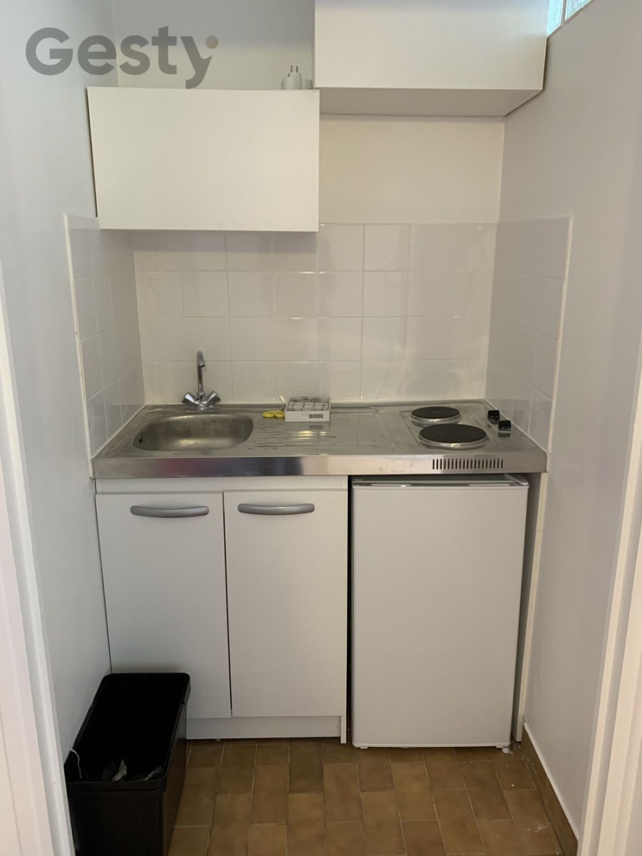 
                                                Location
                                                 Studio Montreuil proche métro 9