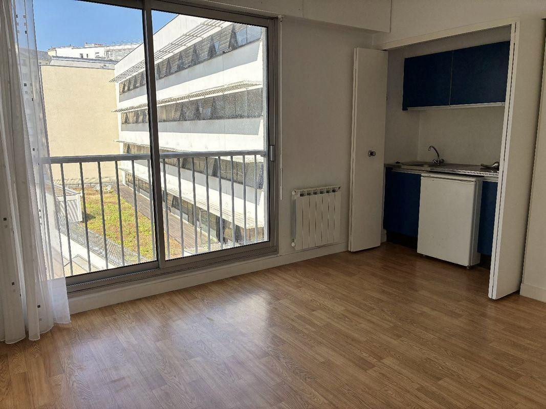 
                                                Location
                                                 Studio nantes hyper centre