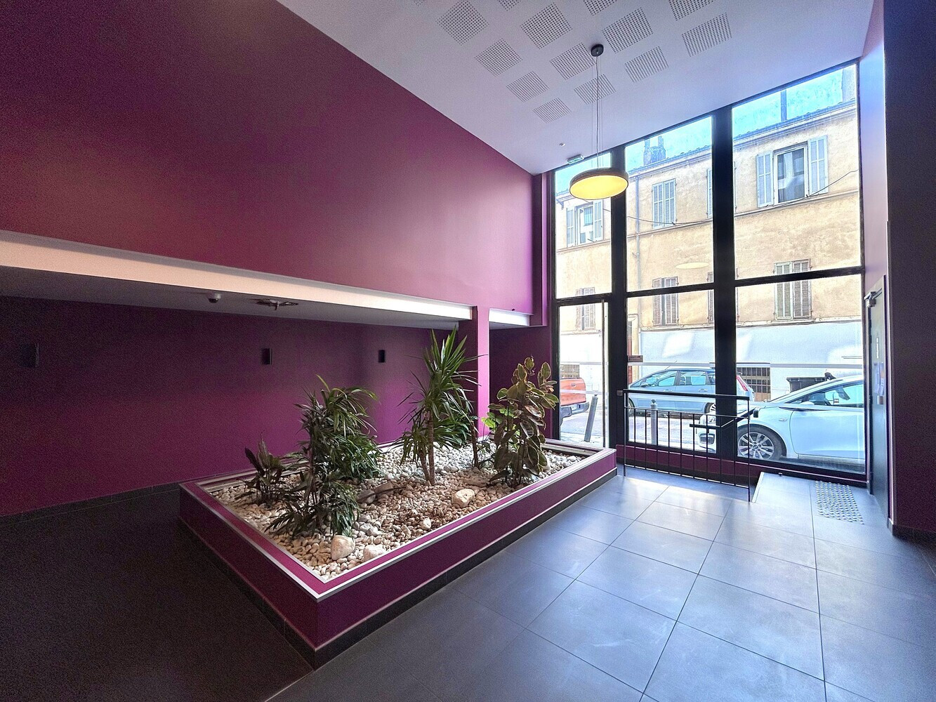 
                                                Location
                                                 Studio neuf clé en main à Vauban