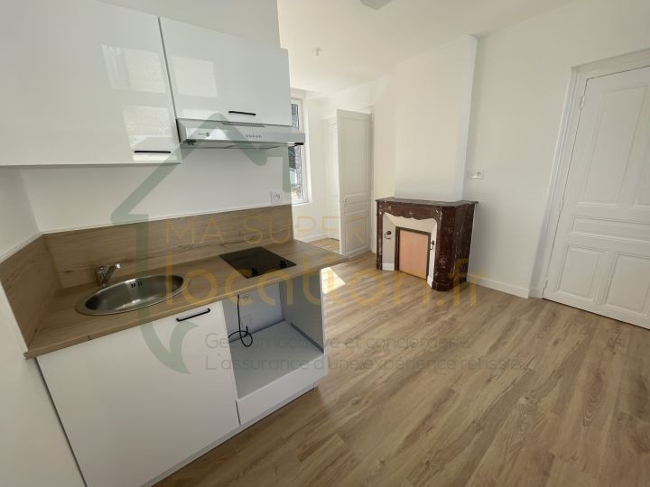 
                                                Location
                                                 STUDIO NEUF DANS RESIDENCE EXCEPTIONNELLE AVEC ESPACE EXTERIEUR