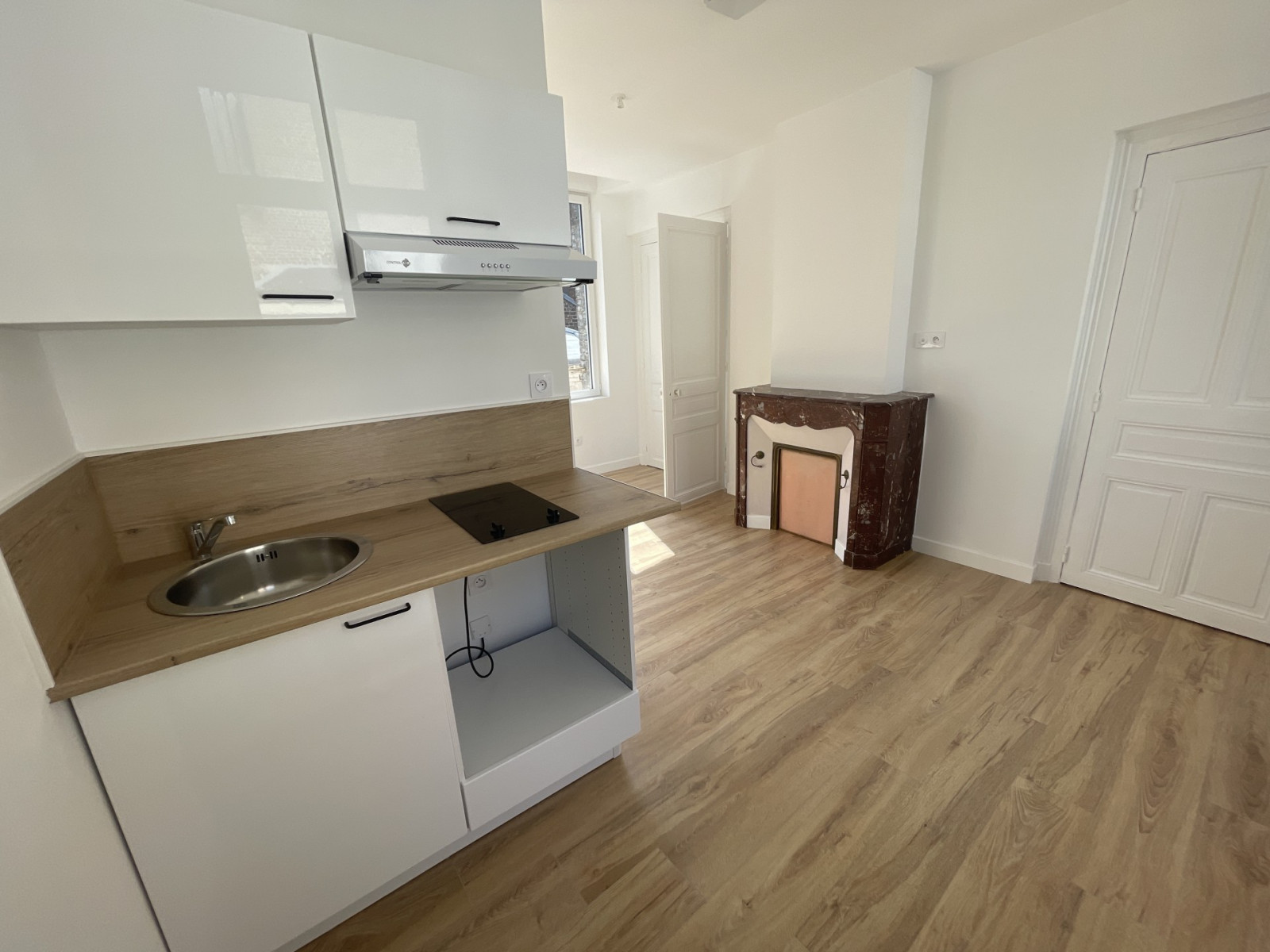 
                                                Location
                                                 STUDIO NEUF DANS RESIDENCE EXCEPTIONNELLE AVEC ESPACE EXTERIEUR