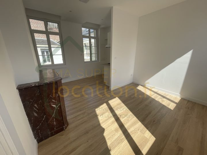 
                                                Location
                                                 STUDIO NEUF DANS RESIDENCE EXCEPTIONNELLE AVEC ESPACE EXTERIEUR