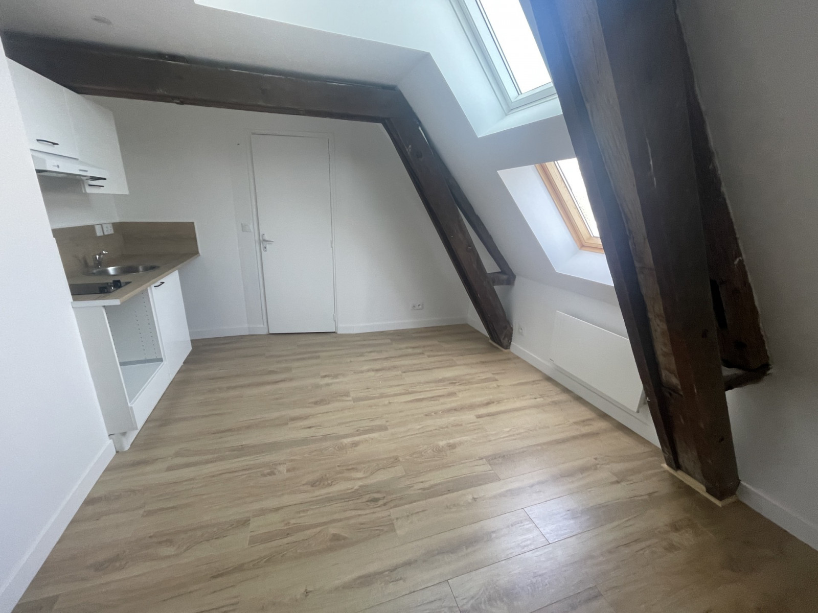 
                                                Location
                                                 STUDIO NEUF DANS RESIDENCE EXCEPTIONNELLE AVEC ESPACE EXTERIEUR
