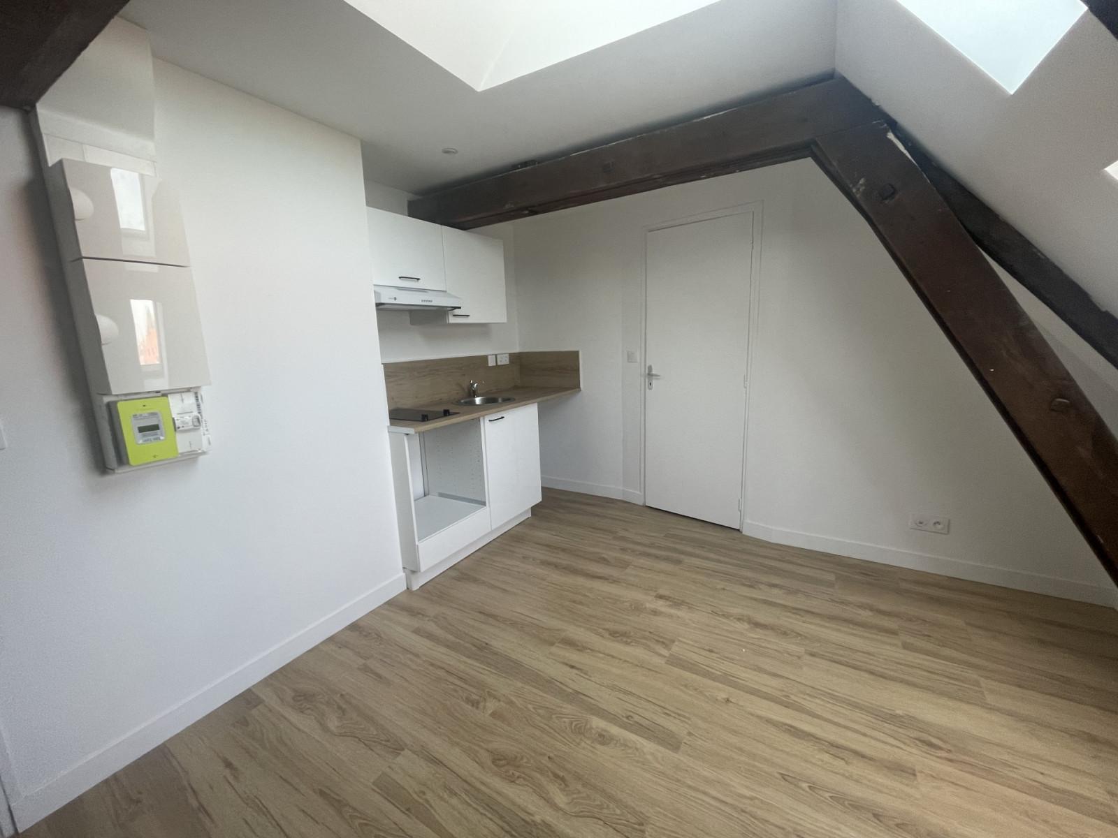 
                                                Location
                                                 STUDIO NEUF DANS RESIDENCE EXCEPTIONNELLE AVEC ESPACE EXTERIEUR