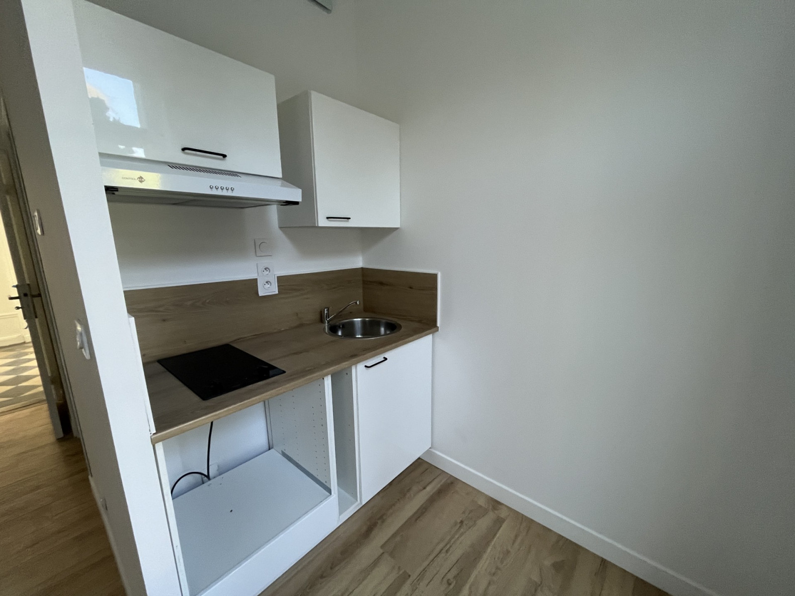 
                                                Location
                                                 STUDIO NEUF DANS RESIDENCE EXCEPTIONNELLE AVEC ESPACE EXTERIEUR