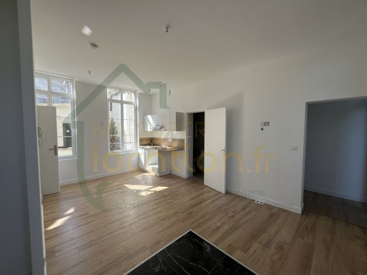 
                                                Location
                                                 STUDIO NEUF DANS RESIDENCE EXCEPTIONNELLE AVEC ESPACE EXTERIEUR