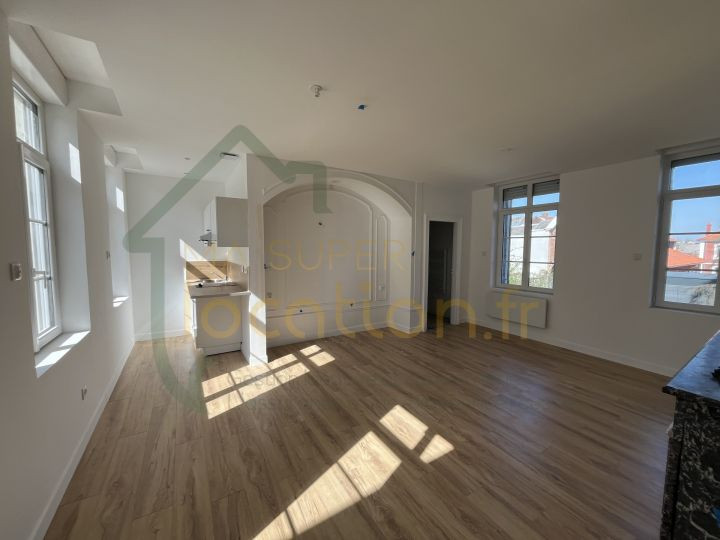 
                                                Location
                                                 STUDIO NEUF DANS RESIDENCE EXCEPTIONNELLE AVEC ESPACE EXTERIEUR