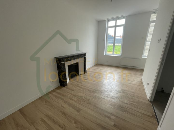 
                                                Location
                                                 STUDIO NEUF DANS RESIDENCE EXCEPTIONNELLE AVEC ESPACE EXTERIEUR