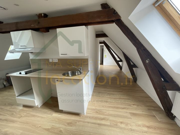 
                                                Location
                                                 STUDIO NEUF DANS RESIDENCE EXCEPTIONNELLE AVEC ESPACE EXTERIEUR