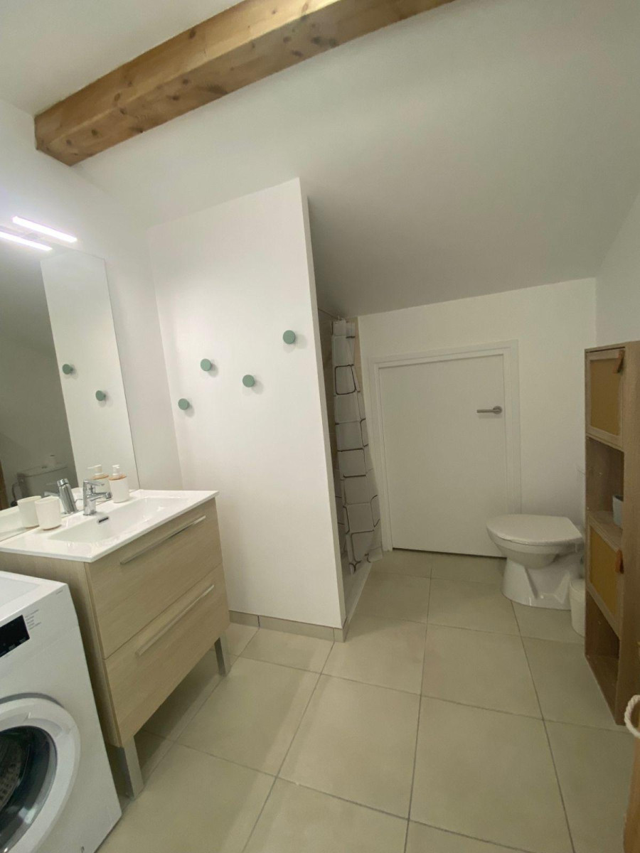 
                                                Location
                                                 Studio neuf & lumineux meublé