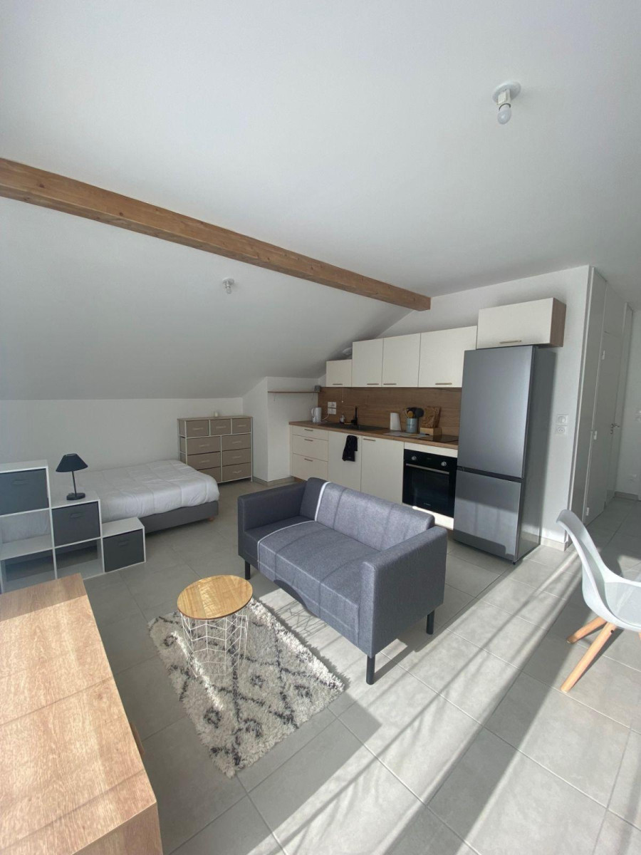
                                                Location
                                                 Studio neuf & lumineux meublé