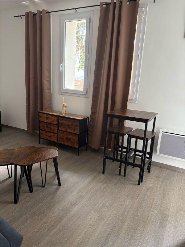 
                                                Location
                                                 Studio neuf meublé au RDC