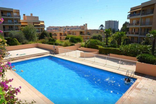 
                                                Location
                                                 Studio Nice Fabron Residence piscine très calme