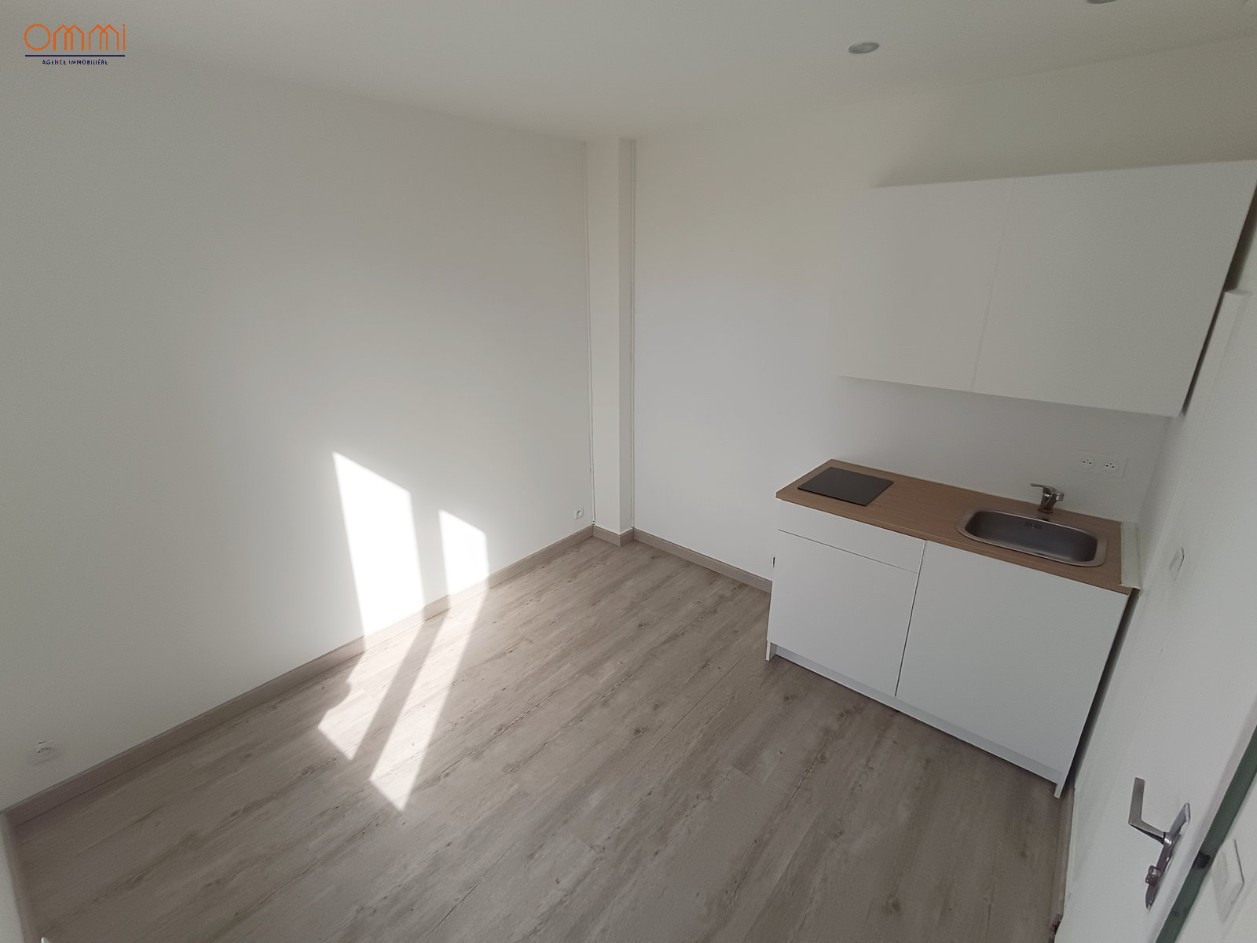 
                                                Location
                                                 Studio non meublé 11m2 Saint-Pierre