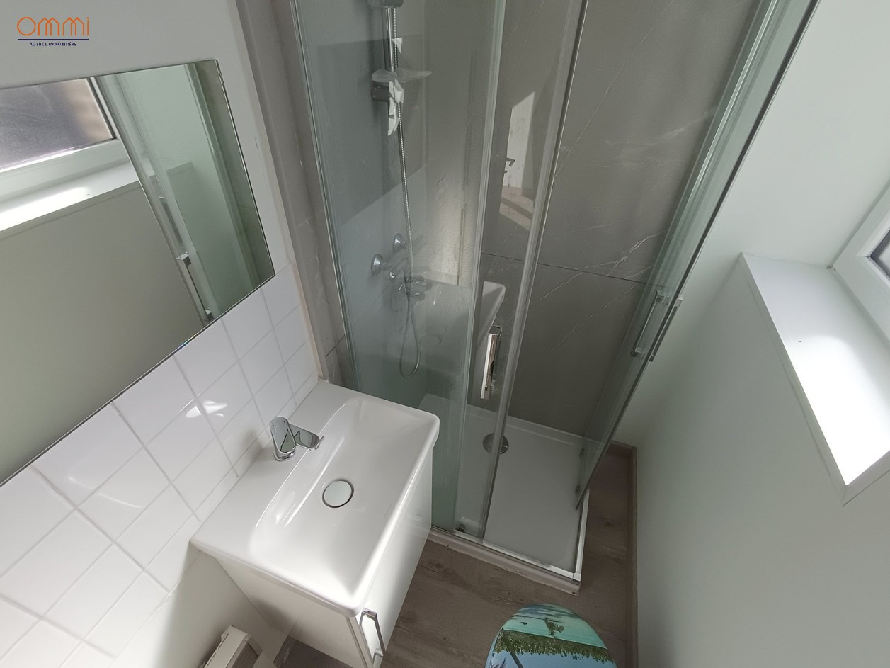 
                                                Location
                                                 Studio non meublé 11m2 Saint-Pierre