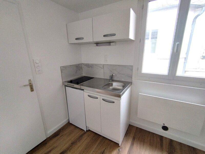 
                                                Location
                                                 Studio Orléans