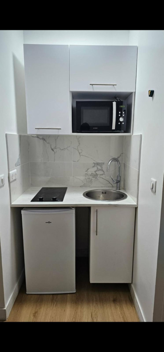 
                                                Location
                                                 Studio Orsay/Plateau de Saclay proche écoles, RERb