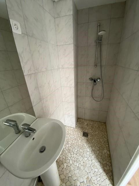 
                                                Location
                                                 Studio Paris 10ème