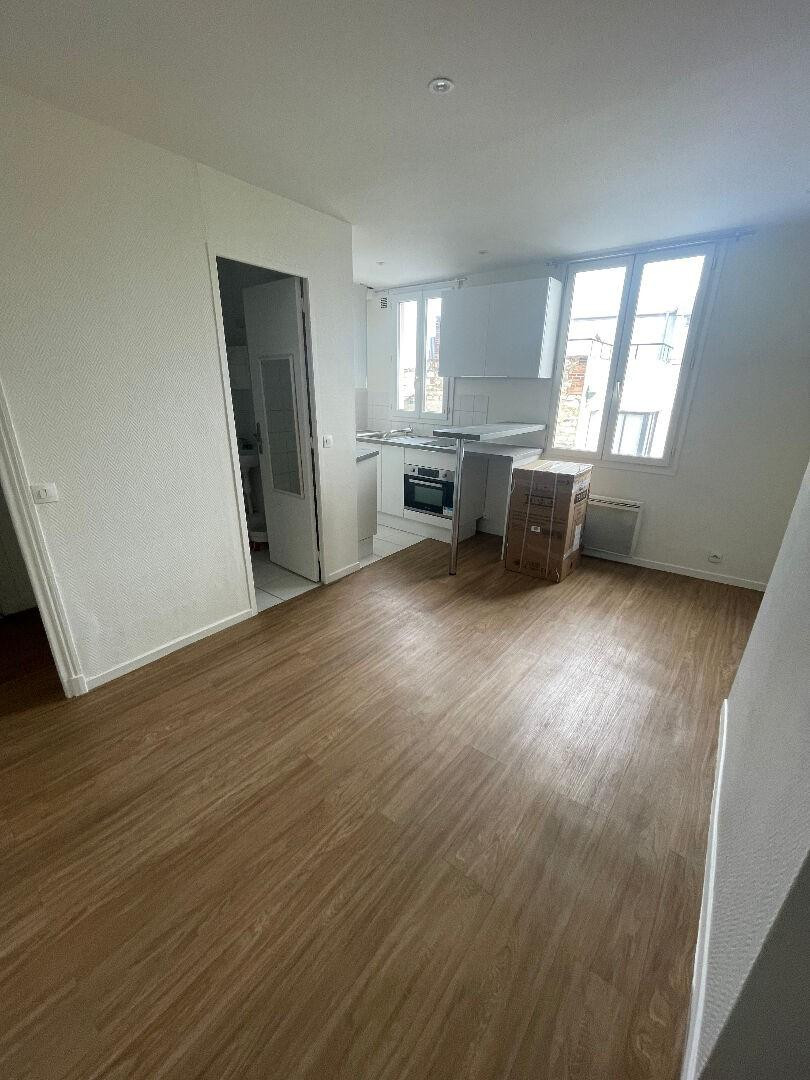 
                                                Location
                                                 Studio Paris 14è Pernety