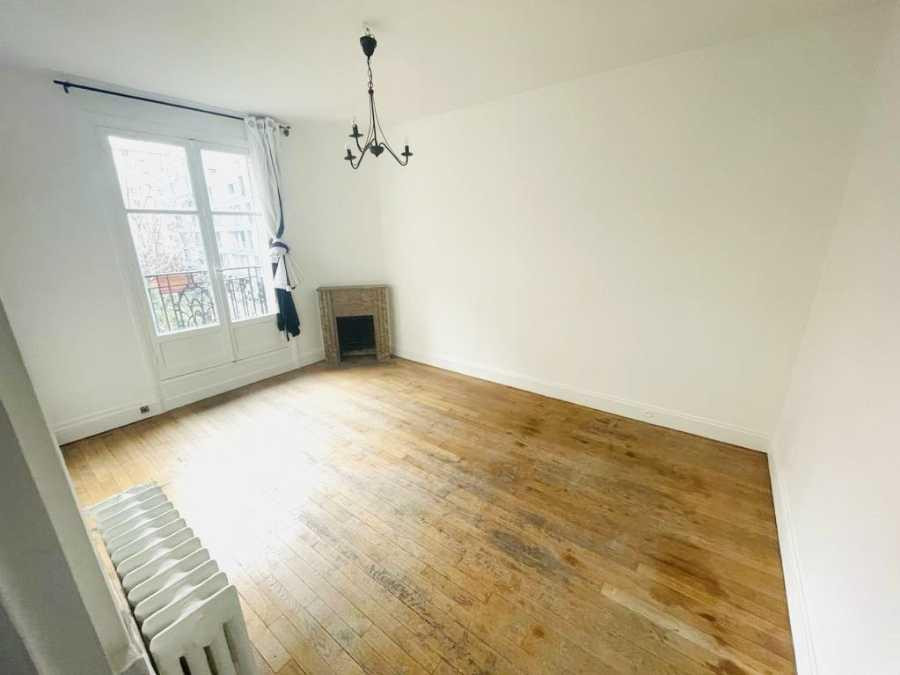 
                                                Location
                                                 Studio Paris 15