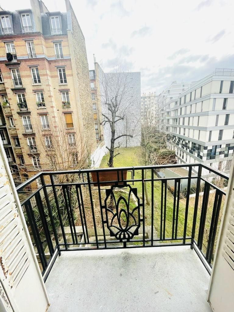 
                                                Location
                                                 Studio Paris 15