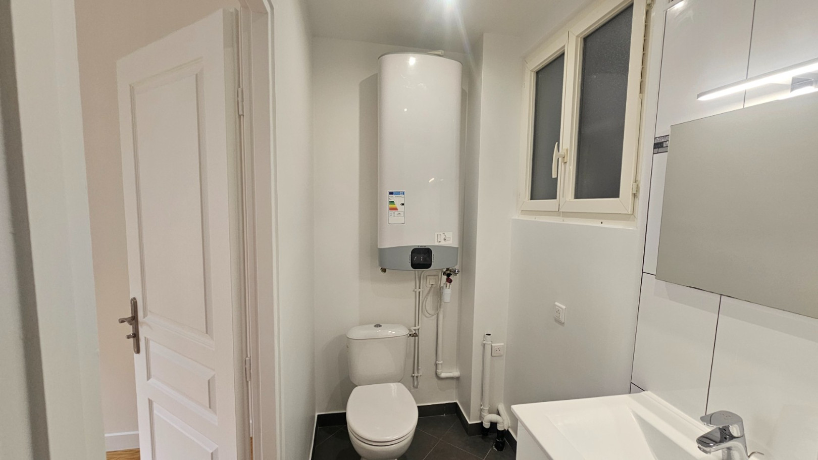 
                                                Vente
                                                 2 pièces - Paris 15ème