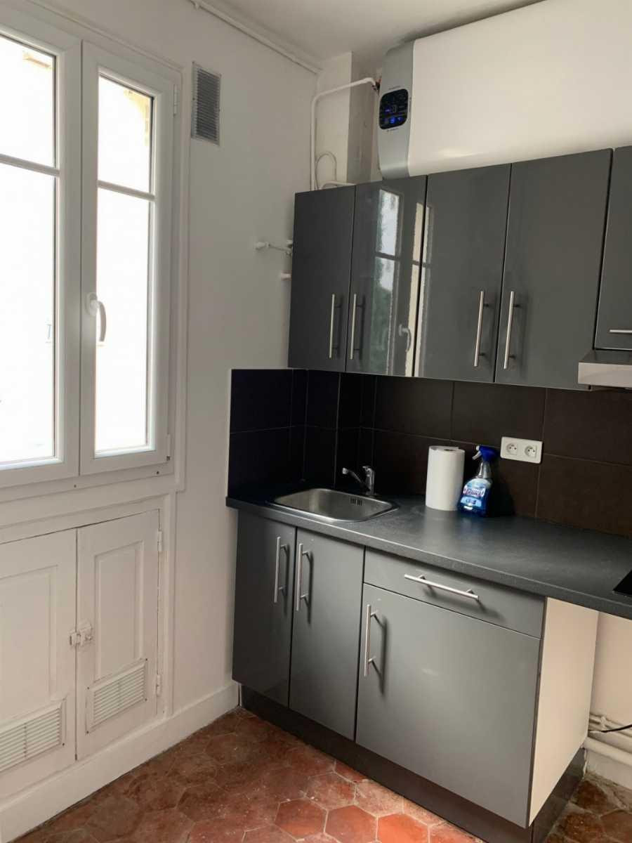 
                                                Location
                                                 Studio Paris 15ème