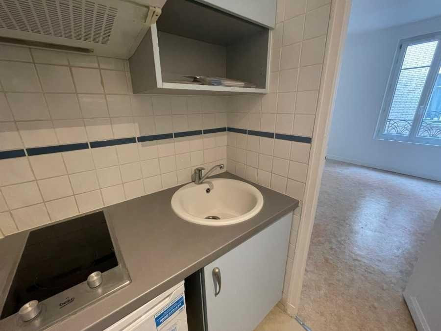 
                                                Location
                                                 Studio Paris 15ème