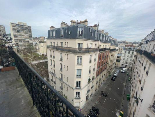 
                                                Location
                                                 Studio Paris 15ème métro Dupleix