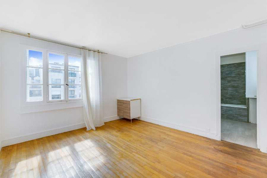 
                                                Location
                                                 Studio Paris 16 Passy