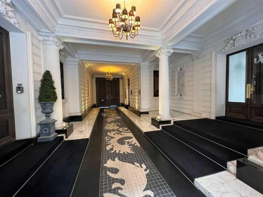 
                                                Location
                                                 Studio Paris 16ème