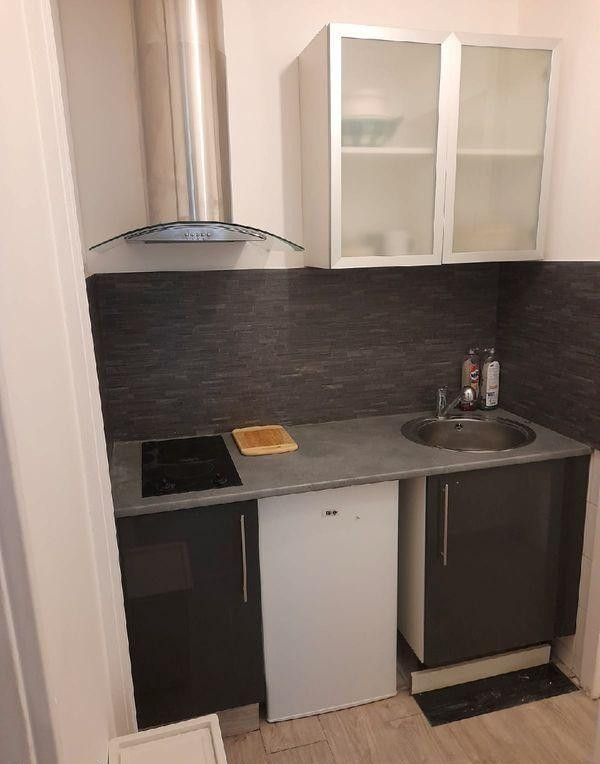 
                                                Location
                                                 Studio Paris 19è boulevard de la Vilette