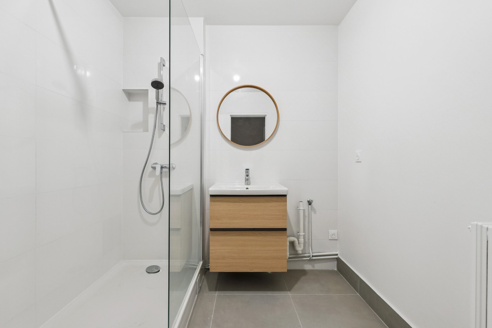 
                                                Vente
                                                 Studio- Paris 20e