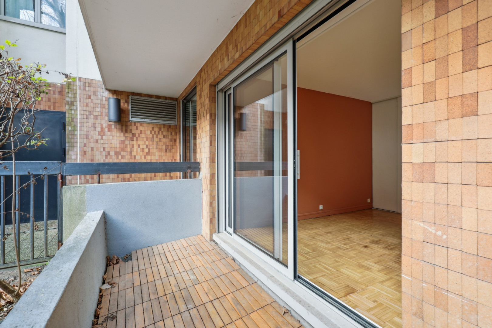 
                                                Vente
                                                 Studio- Paris 20e